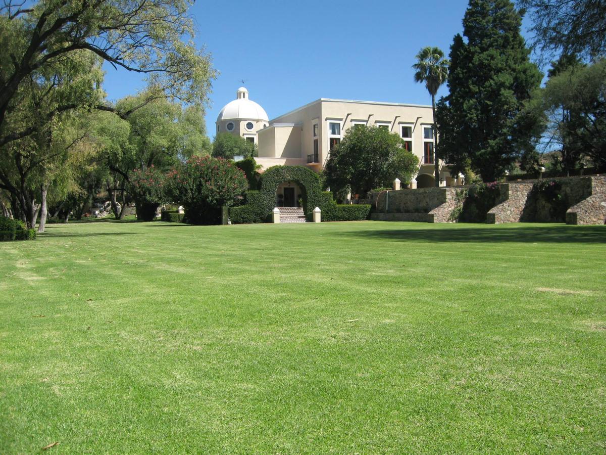 טקיסקיאפן Villa Antigua מראה חיצוני תמונה